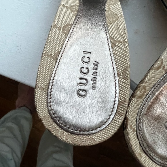 Gucci buckle monogram mules - Picture 8 of 8